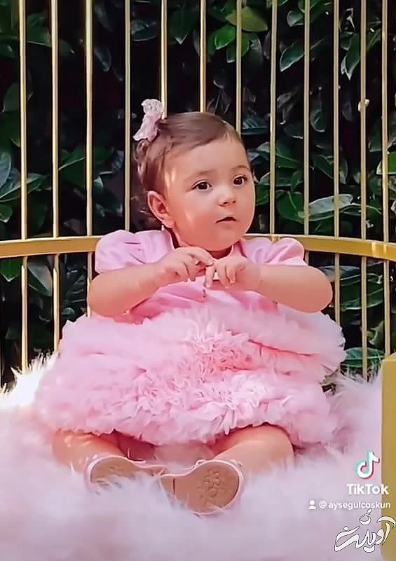 فرزند عایشه گل جوشکن دختر عایشه گل